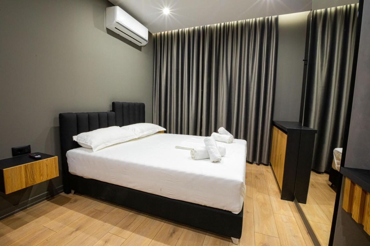 Dea'S Apartaments Tirana Bagian luar foto