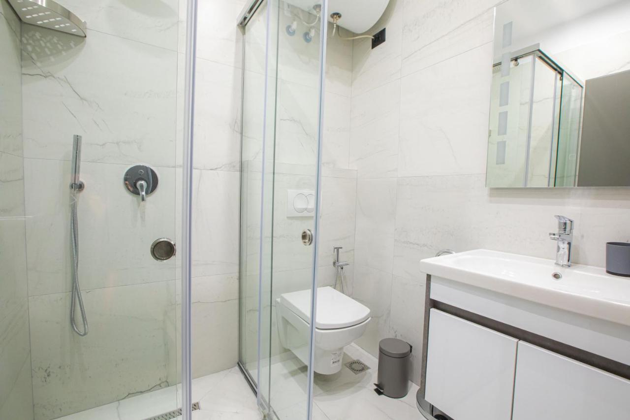 Dea'S Apartaments Tirana Bagian luar foto
