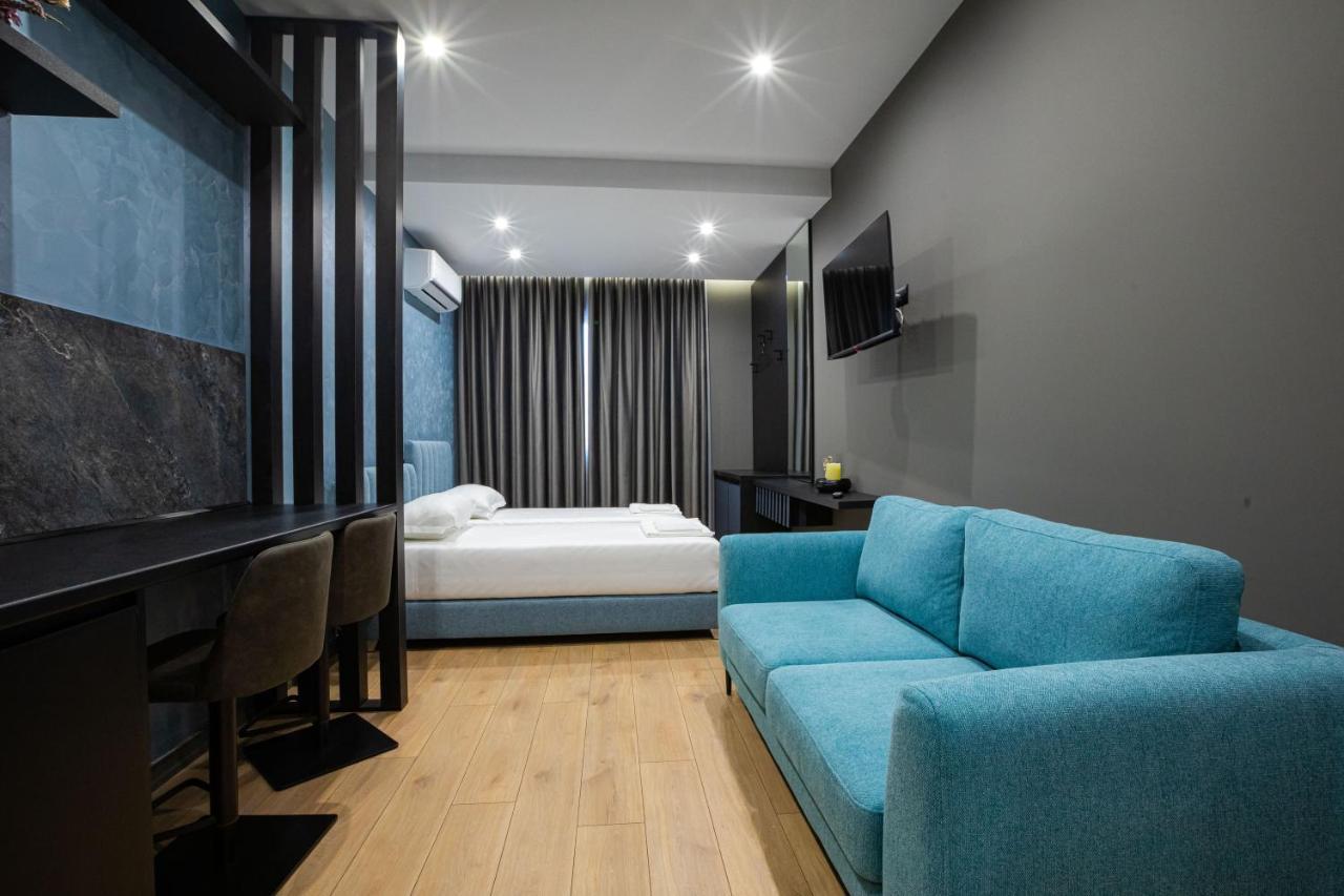 Dea'S Apartaments Tirana Bagian luar foto