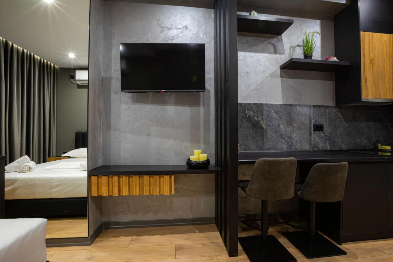 Dea'S Apartaments Tirana Bagian luar foto