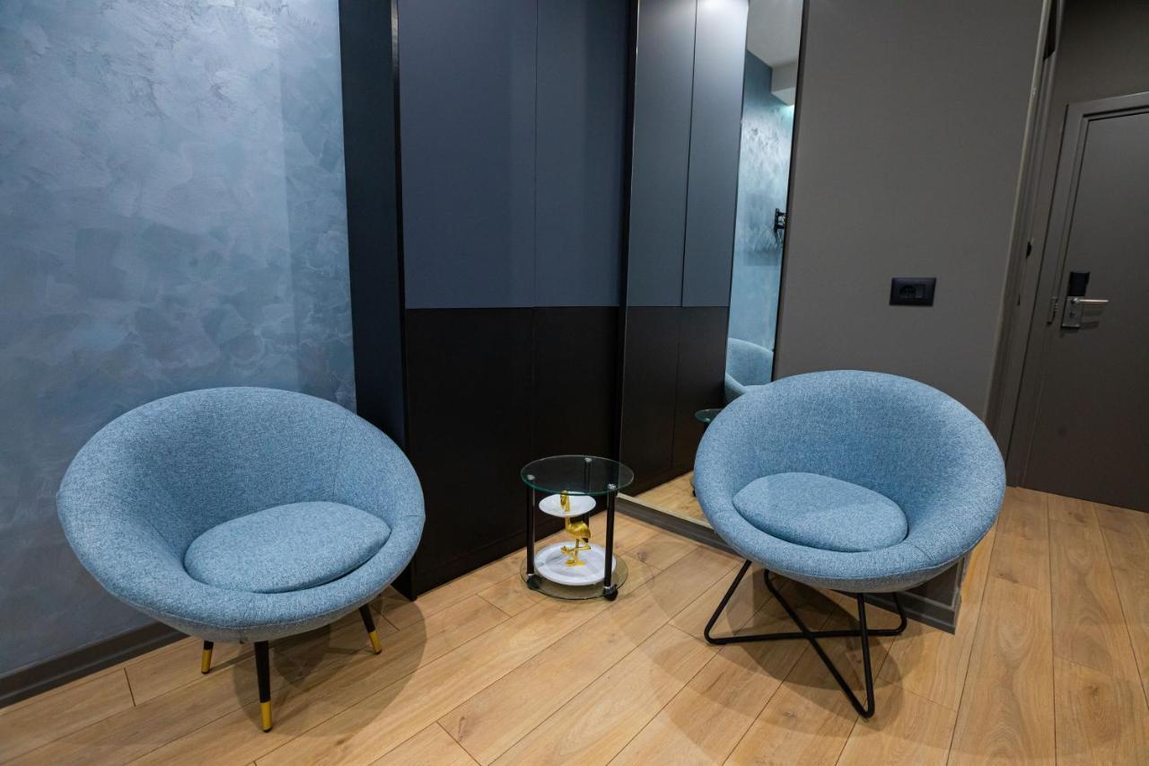 Dea'S Apartaments Tirana Bagian luar foto