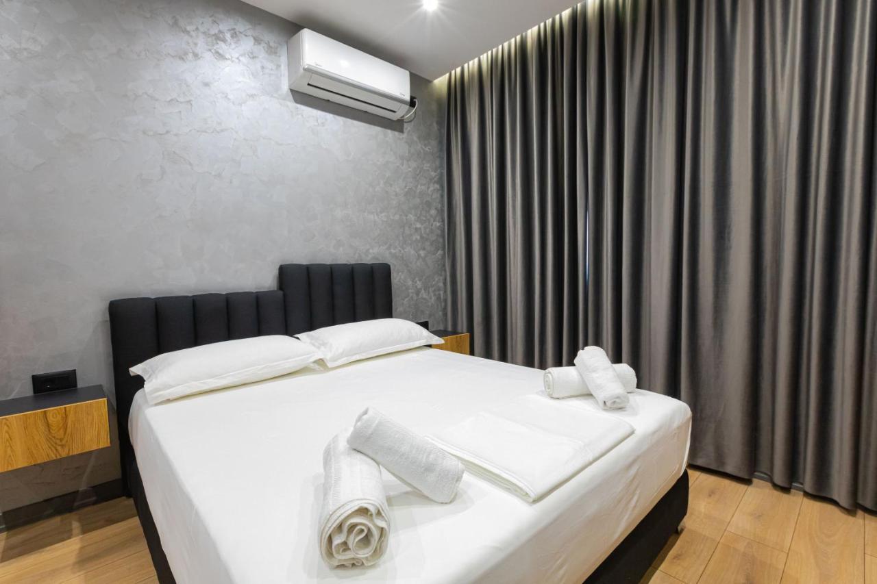Dea'S Apartaments Tirana Bagian luar foto
