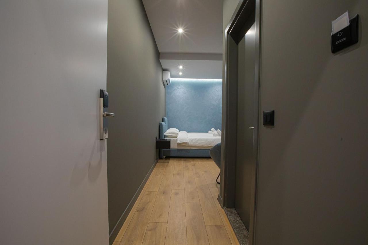 Dea'S Apartaments Tirana Bagian luar foto