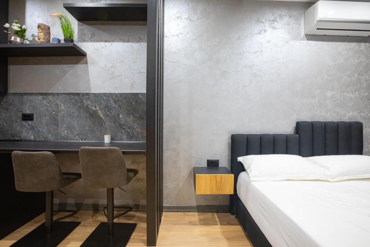 Dea'S Apartaments Tirana Bagian luar foto