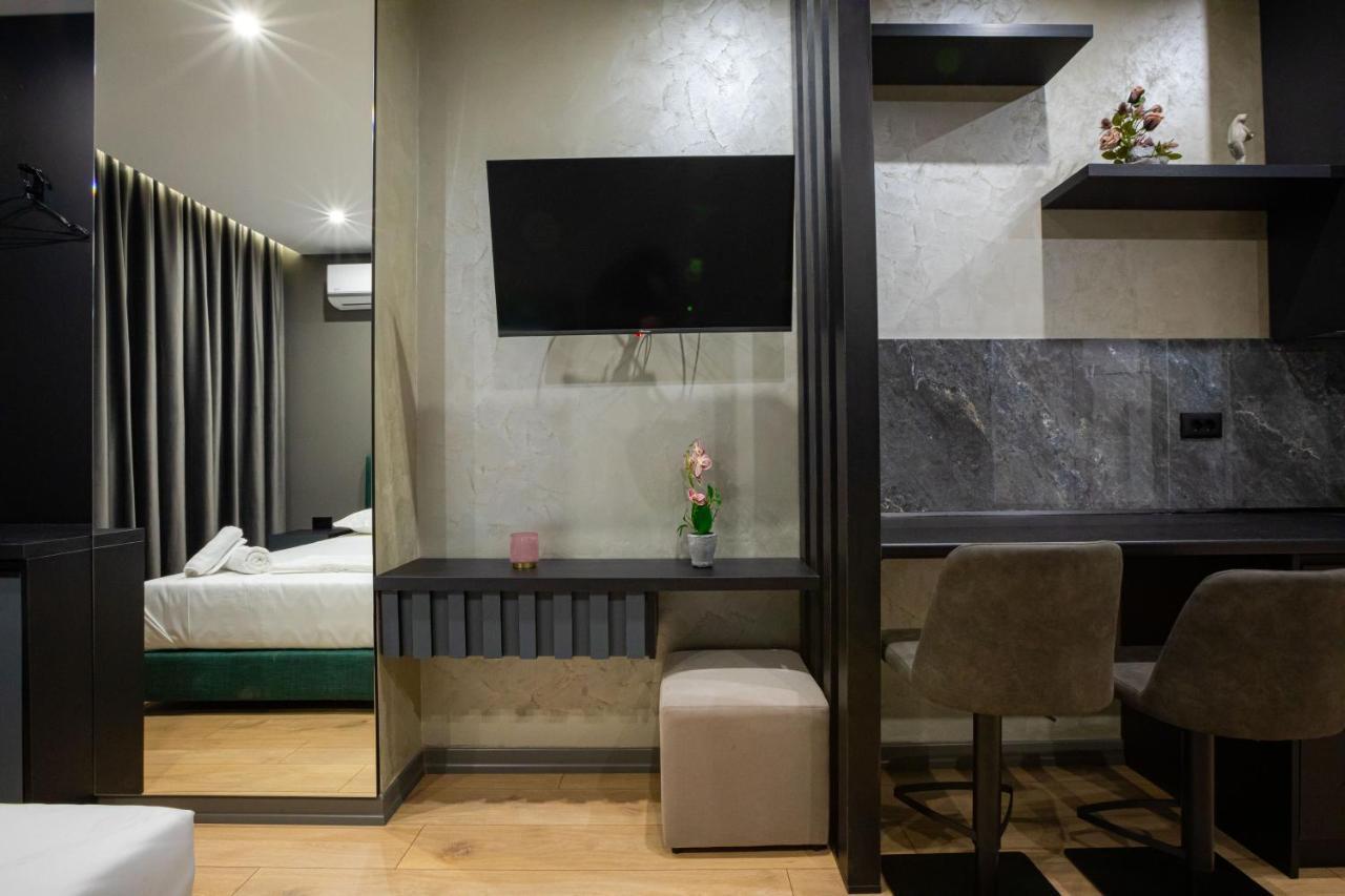 Dea'S Apartaments Tirana Bagian luar foto